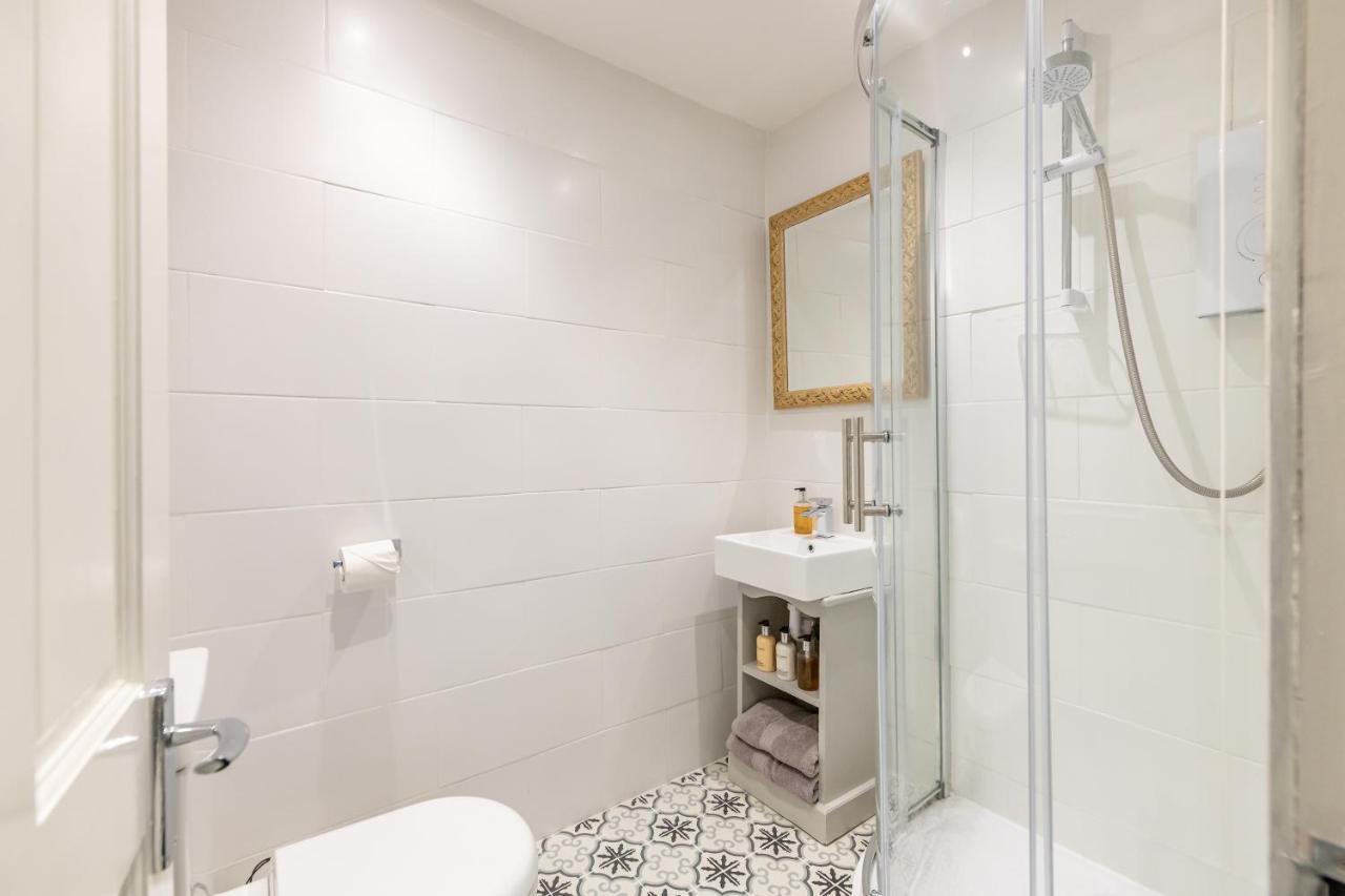 Gorgeous Garden Apartment Bath Ngoại thất bức ảnh